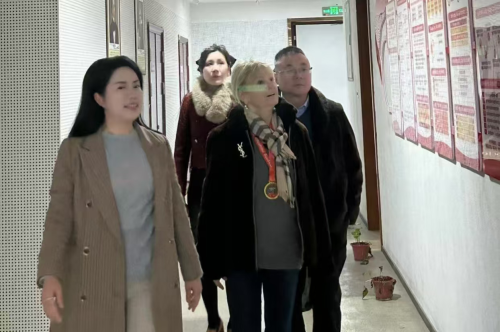 行政主管、萨木瓦市市长玛丽·弗朗斯瓦女士法国江西商会会长黄申萍一行j9国际站登录萍乡安源大剧院迎来远道而来的法国国家医保基金会技术(图3)